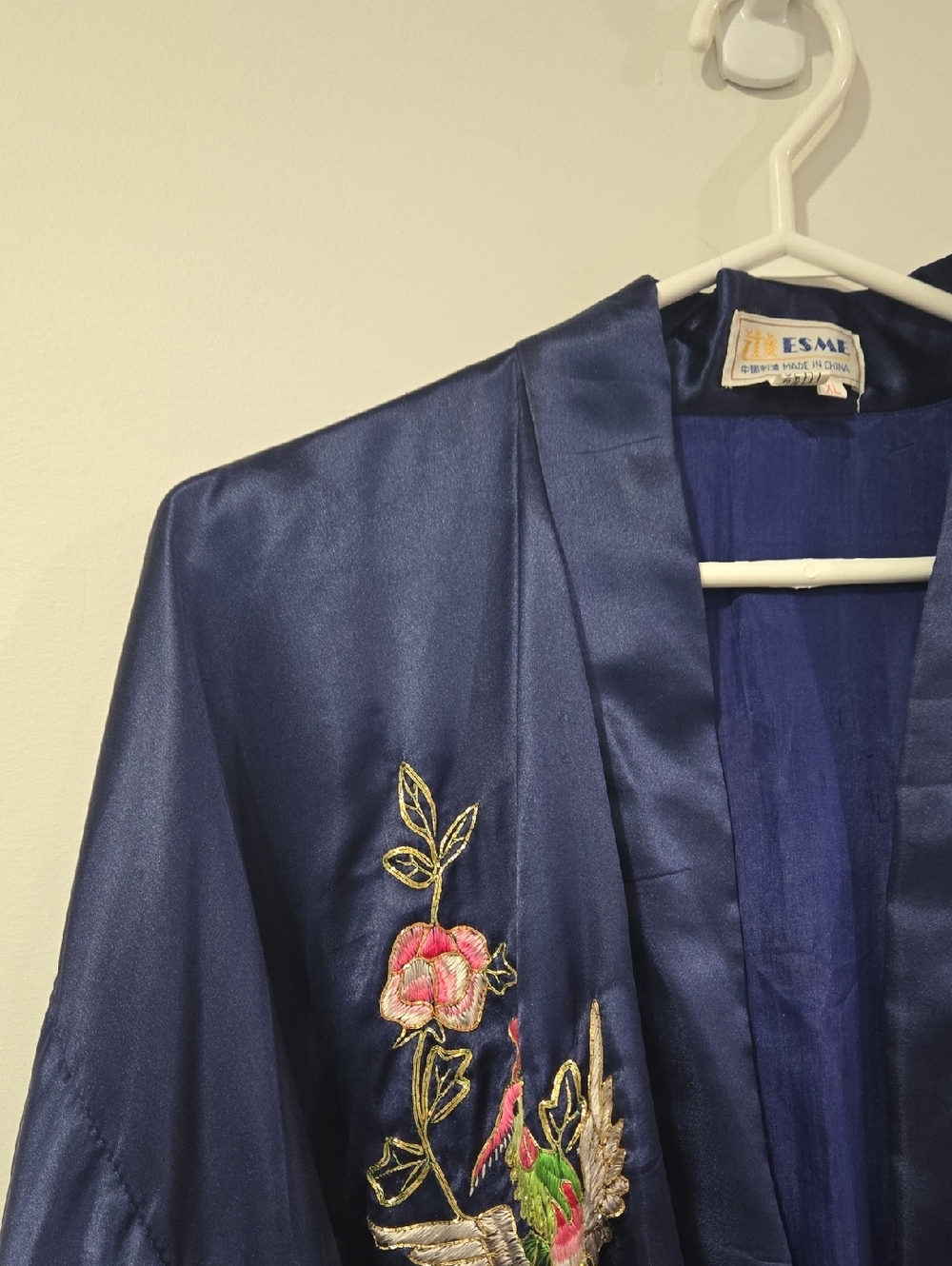 Vintage 80's Chinese Silk Embrodiered Robe - Picture 4 of 14